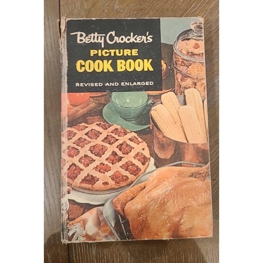 Vintage 1956 Betty Crocker Picture Cookbook Revised and Enlarged